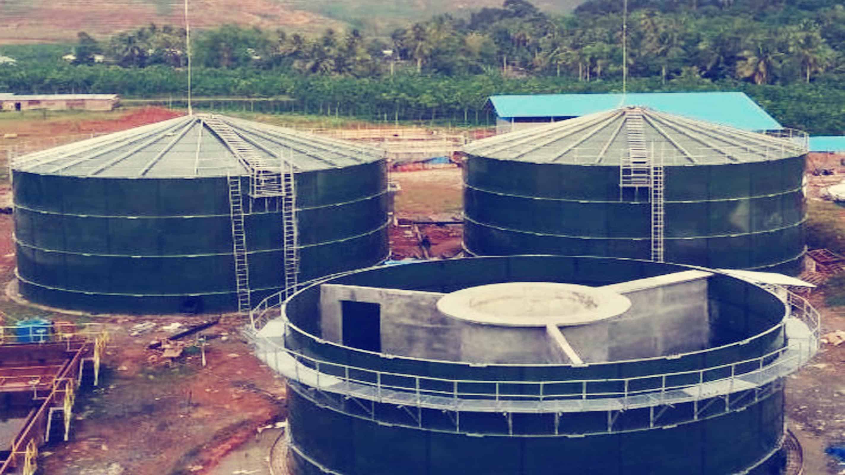 Indonesia anaerobic reactors biogas project at palm oil mill